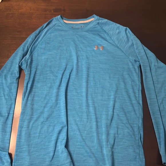 Under Armor Long Sleeve - Picture 1 of 3